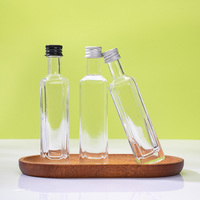 Flacon roll-on carré transparent de 50 ml en verre vide pour échantillons de rhum, whisky, vodka avec bouchon à vis sécurisé