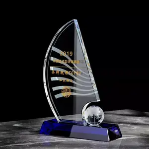 Troféu De Cristal De Forma De Barco De Vela Gravado Personalizado Para Coragem Espírito Prêmios