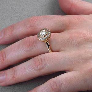 Anello Minimalista Color Oro per Donne, Accessorio di Moda Classico per Uso Quotidiano - Product Image 4