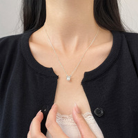 Élégant collier de perles papillon en argent sterling 925, accessoire de bijoux de mode personnalisé pour dames, chaînes élégantes pour les mariages