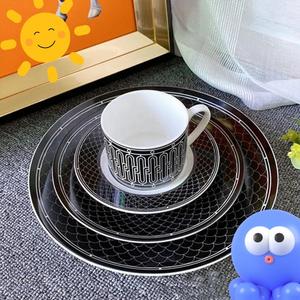 ชุดเครื่องครัวหรูหรา ขายปลีก-ขายส่ง สำหรับงานแต่งงาน ร้านอาหาร การเดินทาง โรงแรม ชุดอาหารค่ำโมกโบนไชน่า จานชามคลาสสิก - Product Image 2
