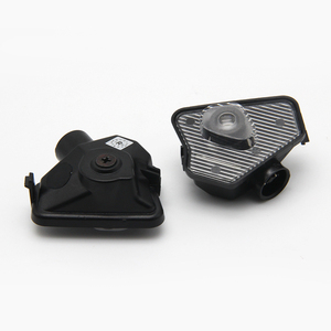Luces de Bienvenida con Logotipo de Coche, Proyector de Logotipo para Puerta, Lámpara Interior para W204 W212 W176 W246 W221 CLA - Conexión Plug and Play - Product Image 4