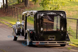 Hearse Funeral Car Long-distance Travel 5kW Large Motor Vintage Hearse/retro Coffin Car/Hearse Funeral Car - Product Image 5