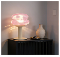 Lampe de table rechargeable à commande tactile trois couleurs, crée une ambiance cosy dans la chambre, le bureau ou au chevet.