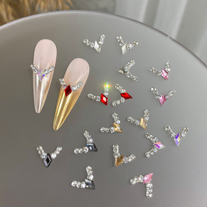 2025เสน่ห์เล็บ3D ย้อนยุคเครื่องประดับเล็บสำหรับสปาความงาม - Product Image 3