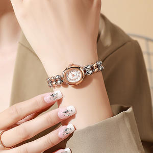 2025ユニークな小柄な女性用クォーツ時計グラデーション多色絶妙な小さなブレスレットガラスポインター耐水性特徴 - Product Image 4