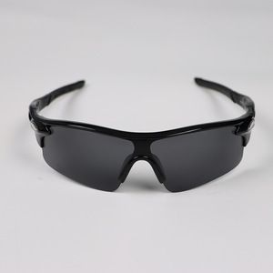 Gafas de ciclismo SmartPet negras con montura de PC, protección UV400, antideslizantes, para niños, gafas deportivas - Product Image 2