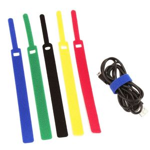 Sangles auto-agrippantes réutilisables avec boucle de type aiguille pour la gestion des câbles - Product Image 1