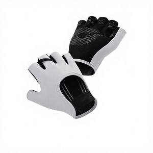 Guantes Deportivos de Gimnasio de Alta Calidad con Logotipo Personalizado, Medios Dedos, Microfibra Ventilada, para Entrenamiento, Fitness, Levantamiento de Pesas, con Cierre de Tirón - Product Image 2