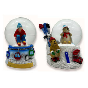 Logo personnalisé résine <span class=keywords><strong>alpes</strong></span> écureuil neige montagne ski allemagne <span class=keywords><strong>suisse</strong></span> boule à neige autriche souvenir globe d'eau - Product Image 2