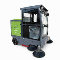 Balayeuse électrique XY-C20 48V 150Ah Autonomie 6-8h Largeur 2000mm Brosse principale 790mm Brosse latérale 500mm Bac 220L Réservoir 100L 5000W