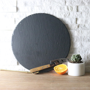 Plateau de service assiette fromage, rond en ardoise noire, plateau de service pour la vaisselle D33cm 1 pièce - Product Image 6