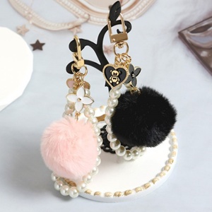 Nuevo Llavero de Peluche Suave y Elegante con Pompón, Colgante Decorativo para Bolsos, Accesorio para Fiestas - Product Image 4