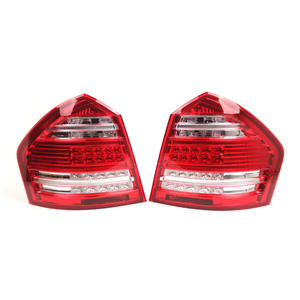 Feux arrière GL-Class X164 2005-2011, feux de freinage arrière LED, paire gauche et droite, remplacement, garantie 1 an - Product Image 1