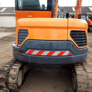 Excavadora Usada Doosan 60 de 6 Toneladas, Modelo DX60-9C, Tipo Oruga, Marca Komatsu, Motor Yanmar, Sistema Hidráulico Kawasaki, Caja de Cambios PLC - Product Image 3