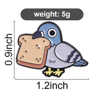 Épinglette en émail personnalisée Pigeon avec pain, Badge métallique oiseau mignon, Épinglette animale amusante, Bijou créatif, Cadeau pour amis