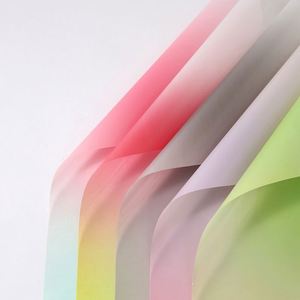 Papier crépon dégradé arc-en-ciel pour emballage cadeau DIY, bouquet pour cadeau - Product Image 6