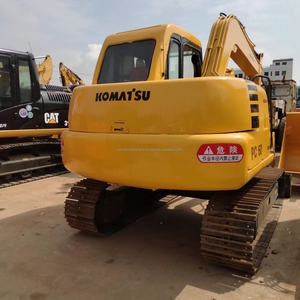 รถขุดขนาดเล็กไฮดรอลิกยี่ห้อโคมัตสึ รุ่น PC60-7 มือสอง พร้อมเครื่องยนต์และชิ้นส่วนเกียร์ รถขุดตีนตะขาบ มีสินค้าในสต็อก - Product Image 4