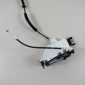 Serrure de porte avant droite d'occasion pour Citroën DS 3 2010-2015 Tuning Pièces intérieures et extérieures (24191 20Q-3-C-8) - Product Image 1