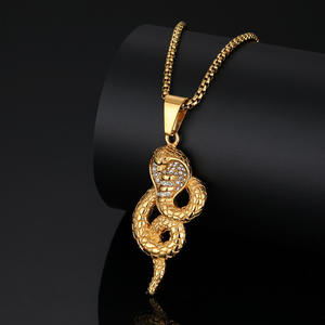 Hip Hop serpiente 18K chapado en oro no deslustre Cubic Zirconia impermeable Acero inoxidable joyería de moda colgante para hombre - Product Image 3