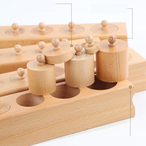 Giocattolo sensoriale Montessori prescolare blocchetti a cilindro in legno modello di aiuto didattico in legno ispirato al metodo Montessori - Product Image 6