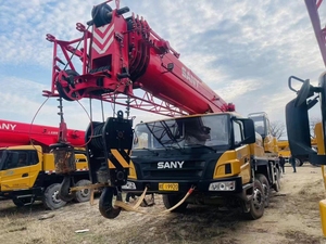 Grue mobile sur camion SANY STC500 de 50 tonnes d'occasion, économique, pour la construction d'infrastructure - Product Image 5