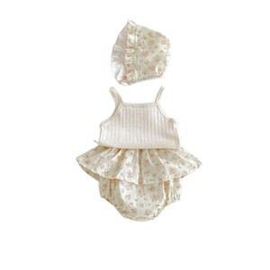 Conjunto <span class=keywords><strong>de</strong></span> Dos Piezas para Niñas, Verano 2026, Top Tipo Chaleco y Culottes, <span class=keywords><strong>Ropa</strong></span> Infantil, Atuendo Floral a la Moda con Sombrero - Product Image 4