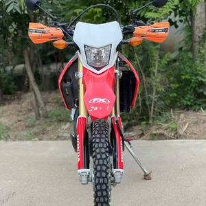 Motos à cylindre unique DOHC à quatre temps refroidies à l'eau de 249cc directes d'usine comparables au carburant à essence de voitures neuves - Product Image 3