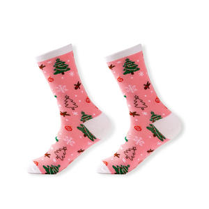 Europese Amerikaanse Kerstman Cartoon Patroon Winter Katoenen Gebreide Crew Kerstsokken voor Dames - Product Image 6