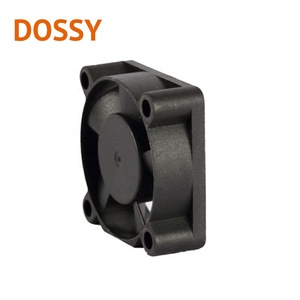 Nouveau ventilateur de refroidissement axial électrique en plastique DC 30x30x10mm OEM/ODM 5 pales 5V/12V/24V 8000 tr/min 19.8-34 <span class=keywords><strong>dB</strong></span> 1 pouce - Product Image 2