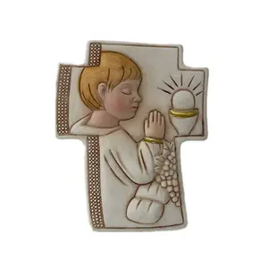 Resina marfim oração menino estátua comunhão, batismo, presentes, lembrança, ornamento