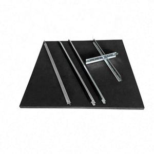 Colores personalizados acústico negro falso techo diseño hoja <span class=keywords><strong>de</strong></span> fibra Mineral 600x600 azulejos suspendidos techo suspendido decorativo - Product Image 1