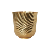 Pots de fleurs portables légers en aluminium avec revêtement en poudre, résistants à la rouille, de style européen moderne, de capacité moyenne et au design unique