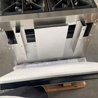 Cuisinière professionnelle au propane en acier inoxydable à 4 brûleurs avec four, équipement de restauration pour hôtel