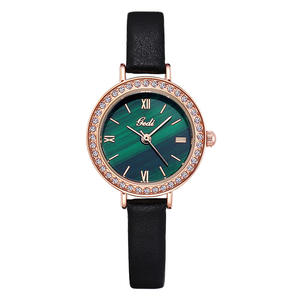 Reloj de cuarzo resistente al agua con tachuelas de diamantes atmosféricos con estilo redondo de alto valor 2025, cuero simple, negocios, oro rosa - Product Image 3