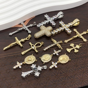 Accesorios <span class=keywords><strong>de</strong></span> collar y pulsera <span class=keywords><strong>de</strong></span> lujo ligero para hombre y mujer, con colgante <span class=keywords><strong>de</strong></span> cruz cristiana <span class=keywords><strong>de</strong></span> cobre con circonita <span class=keywords><strong>de</strong></span> 18 quilates - Product Image 2