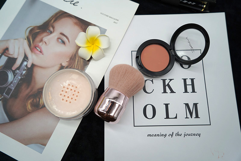 Cheap Custom Small Plastic Handle Synthetic Soft Hair Blush Face Facial Set Mask Refillable Powder Fiber Make Up Makeup Brush
