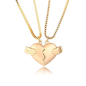 HY 2 Paar Romantische Magnetische Vergoldete Legierungs-Halsketten für Paare Schmuck-Halsketten - Product Image 6