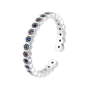<span class=keywords><strong>Anello</strong></span> Regolabile in Argento Sterling 925 con Fiore Smaltato <span class=keywords><strong>Viola</strong></span> e Zirconi Verdi e Blu, Regalo di Compleanno per Donne, Gioielleria Fine - Product Image 5
