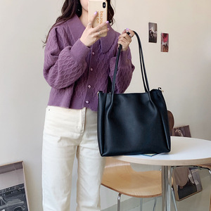 Sac fourre-tout en similicuir noir pour femme, grande capacité, avec poche zippée, sac à bandoulière quotidien, sac bandoulière pour étudiante - Product Image 4
