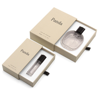 Flacon pulvérisateur personnalisé de 10 ml, flacon à bille de 50 ml pour échantillons d'huiles essentielles et de parfums, emballage rigide en boîte cadeau pour flacon à bille de 10 ml