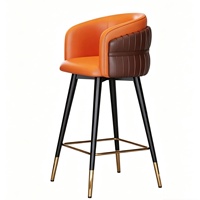 Tabouret de bar de style italien, luxe léger, haut de gamme, rotatif, personnalisable, avec cadre métallique, accoudoirs, chaise d'îlot avec dossier, pour usage domestique ou hôtelier