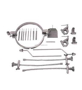 Système de rétracteur de cerveau Halo d'hôpital pour la table d'opération de neurochirurgie cadre de cercle d'anneau de tête de pince de crâne - Product Image 1