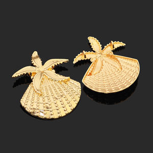 Boutons personnalisés fabriqués en usine, boutons à coudre irréguliers en forme de coquillage, conque, étoile de mer, boutons en métal de forme spéciale pour vêtements. - Product Image 6