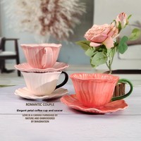 Ensemble tasse et soucoupe en céramique artisanale à motif floral vintage, cadeau de mariage créatif, tasse à café, plateau de thé de l'après-midi, esthétique raffinée, léger