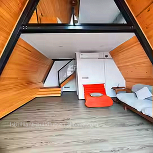Petite structure en acier préfabriquée européenne moderne Petit blockhaus en rondins Appartements étanches Villas Hôtel Resort Triangle House - Product Image 3