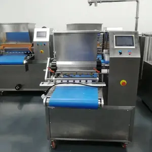 Automatische Machines Voor Het Maken Van Koekjes-Industriële Machine Met Deposant Van Chocoladeschilfers, Gelukmaker En Handmatige Koekjesdeposant