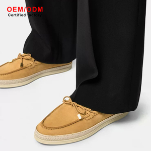 Mocasines de Lujo para Hombre de Lana de Cachemira con Suela de Yute, Detalle de Lazo y Puntera Moc, Aglet Dorado, Color Cognac Tan, Estilo Resort Quiet Luxury Designer - Product Image 2