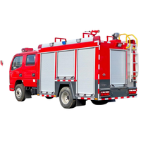 Véhicule de lutte contre l'incendie Dongfeng de 2,5 tonnes avec lance d'incendie PS20, portée du jet de 45 m, double cabine, 5 places