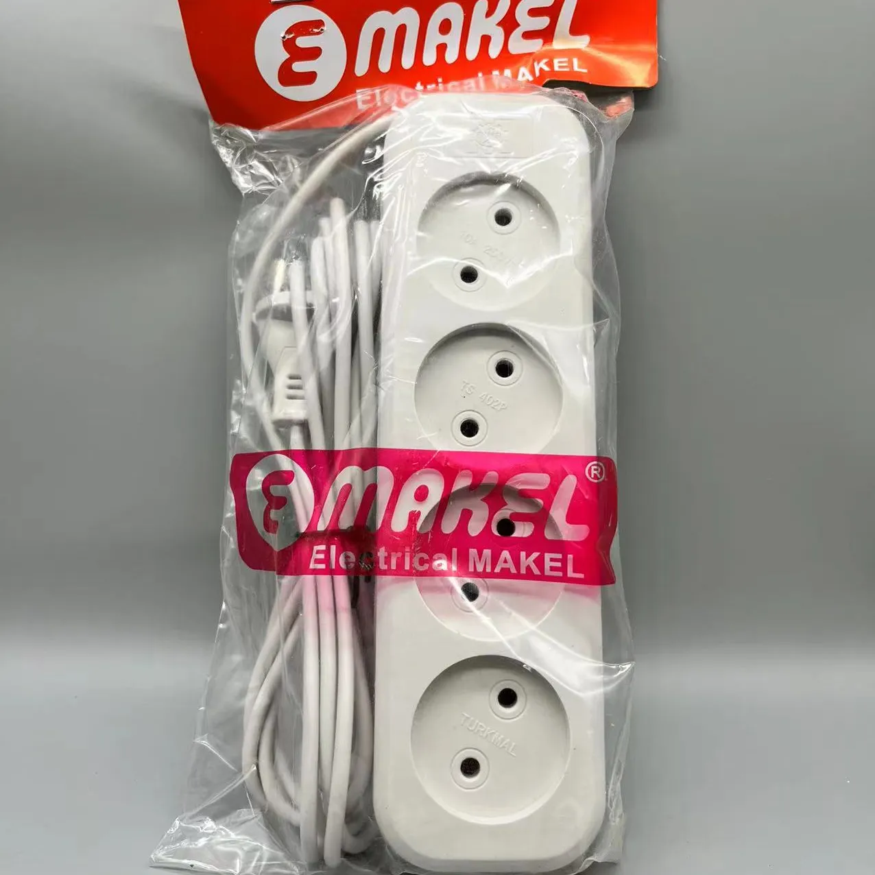 Factory Wholesale Customized Production Europe 8 Holes 4 Output Port 3M Aluminum Wire Power Strip Socket